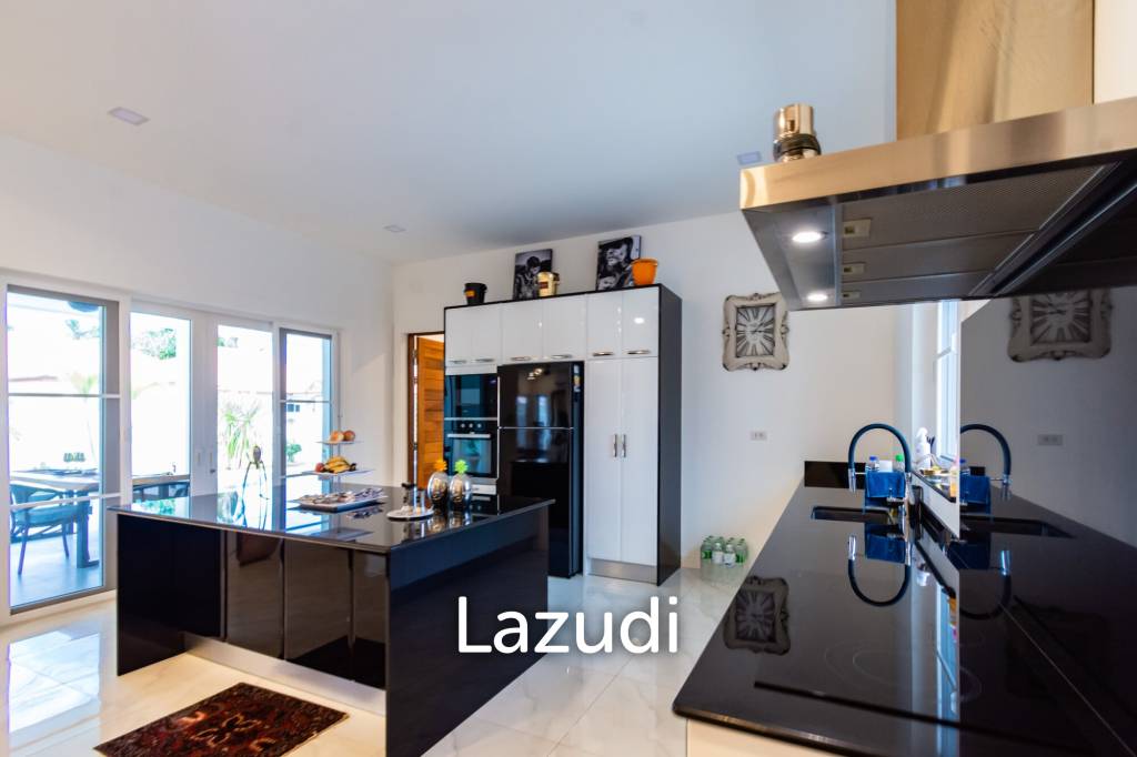 550 Sqm 3 Bed 3 Bath Villa For Sale