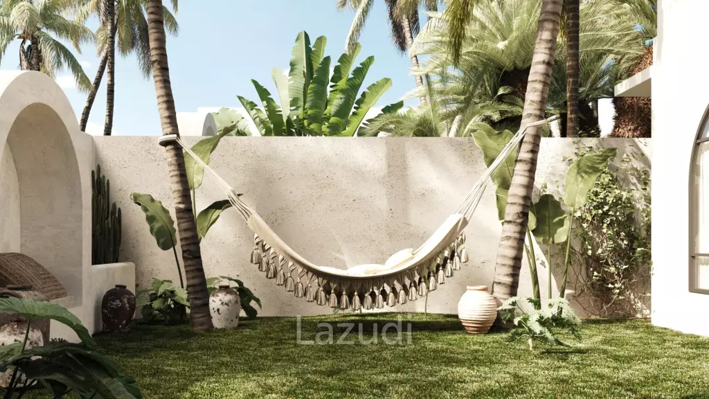 Development Only 300 meters from Thomas Beach!