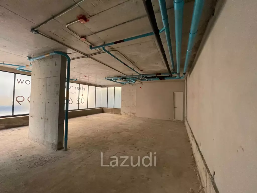 Ultra Luxury Retail Space for Rent in Khlong Toei