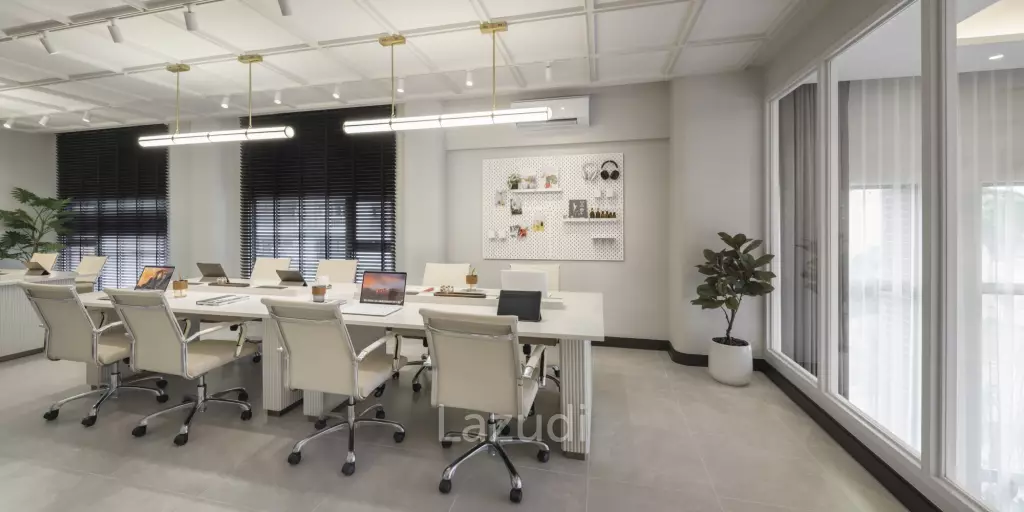Luxury Home Office in Khlong Toei Nuea Bangkok