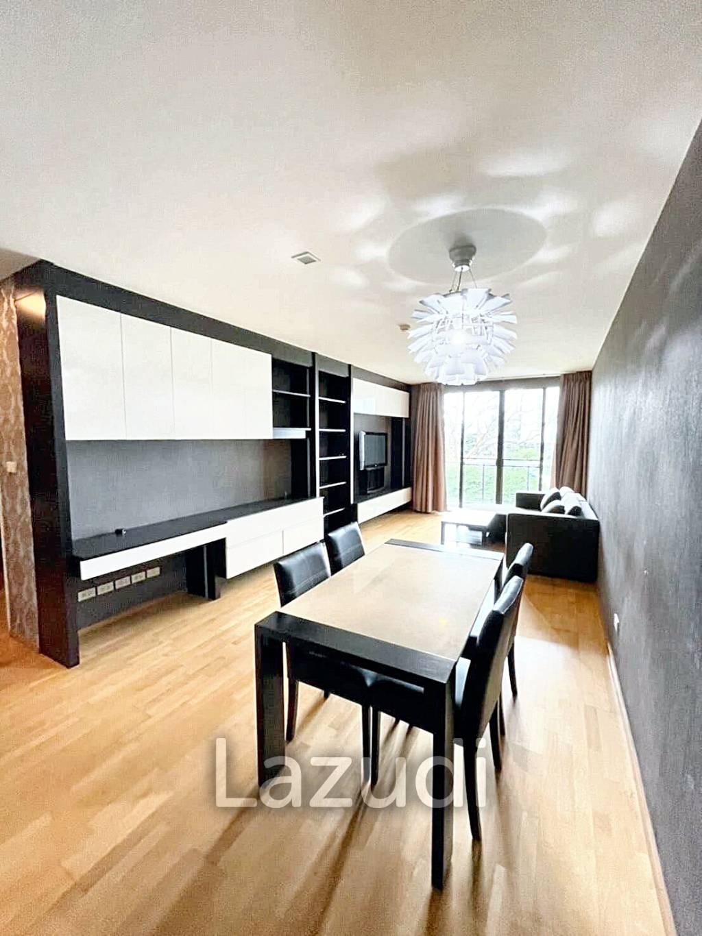 2 Bed 2 Bath 92 SQ.M Issara@42 Sukhumvit