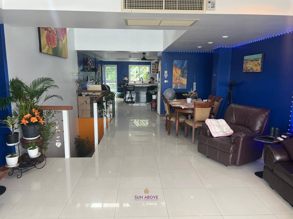 Stunning 3-Bedroom Townhouse with Sea Views Near Patong Beach