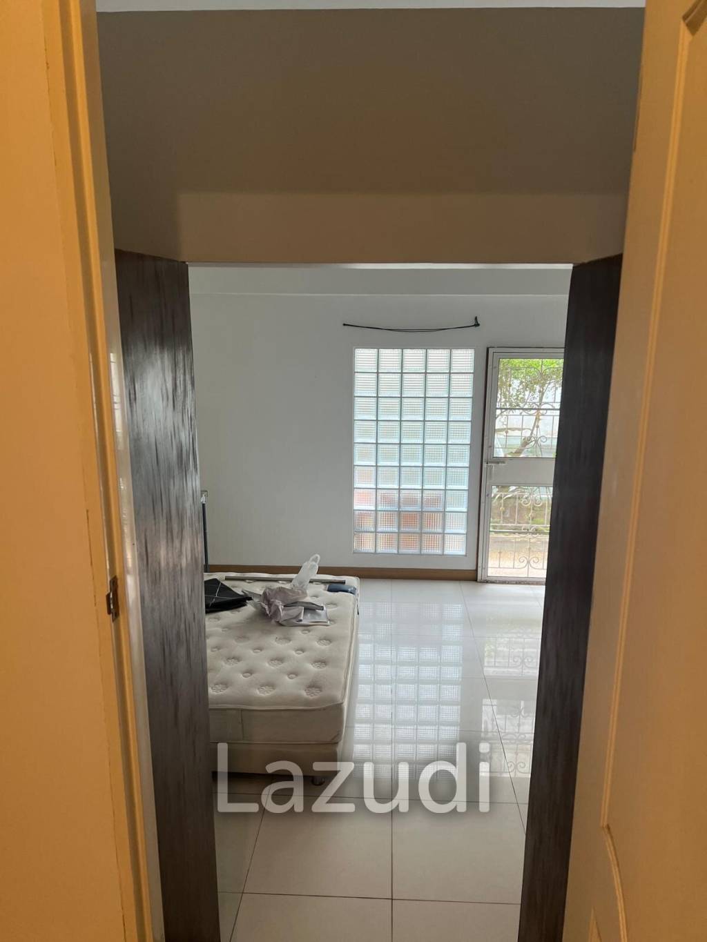 Stunning 3-Bedroom Townhouse with Sea Views Near Patong Beach