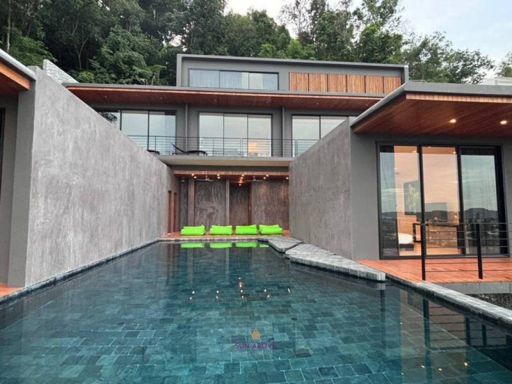 5-Bedroom Ultra-Modern Pool Villa with Stunning Chalong Bay Views for Rent