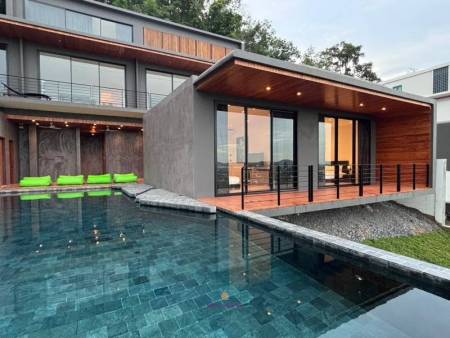 5-Bedroom Ultra-Modern Pool Villa with Stunning Chalong Bay Views for Rent