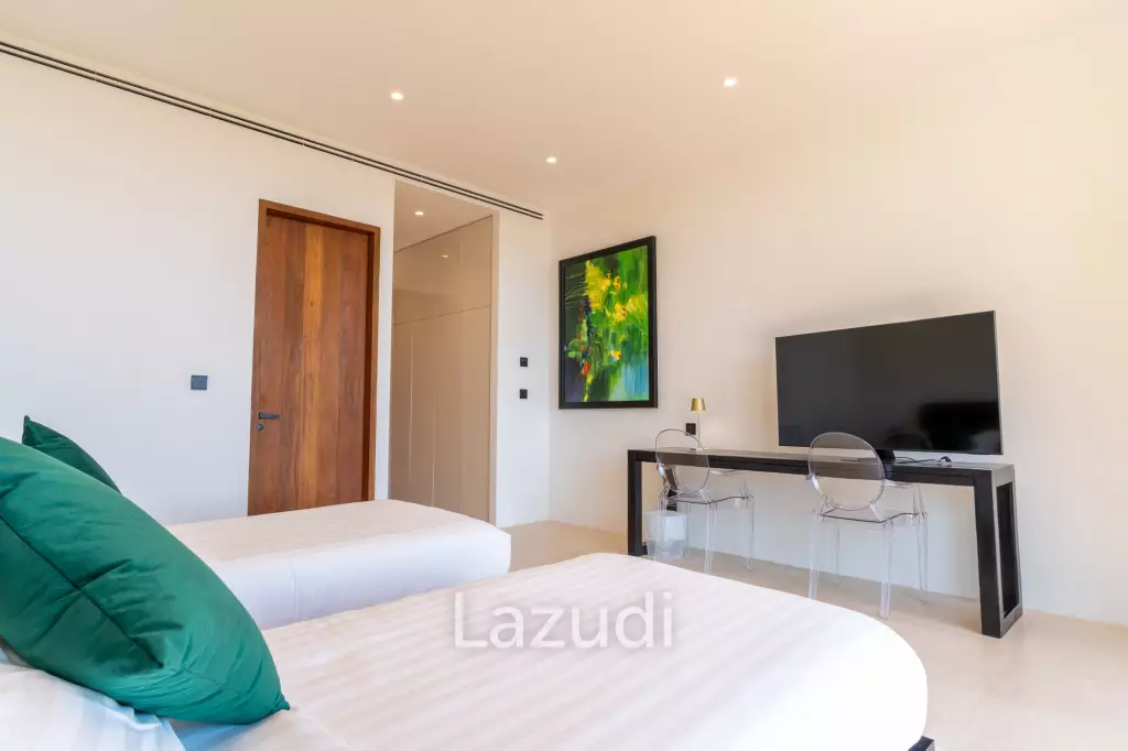 5-Bedroom Ultra-Modern Pool Villa with Stunning Chalong Bay Views for Rent