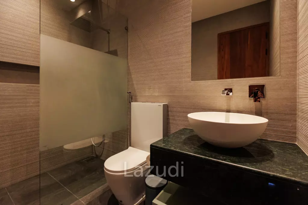 5-Bedroom Ultra-Modern Pool Villa with Stunning Chalong Bay Views for Rent