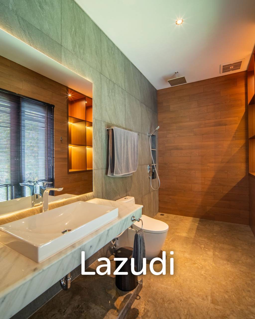 Luxurious 3-Bedroom Villa with Panoramic Mountain Views