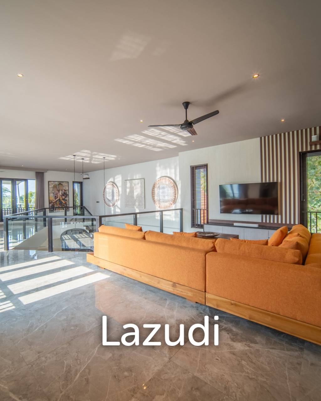 Luxurious 3-Bedroom Villa with Panoramic Mountain Views