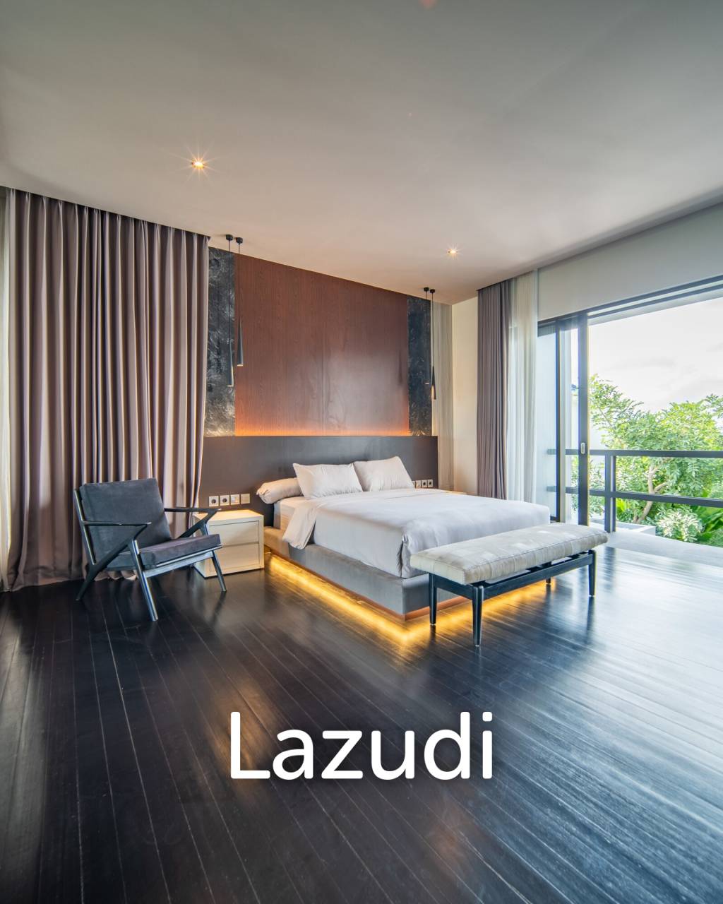 Luxurious 3-Bedroom Villa with Panoramic Mountain Views