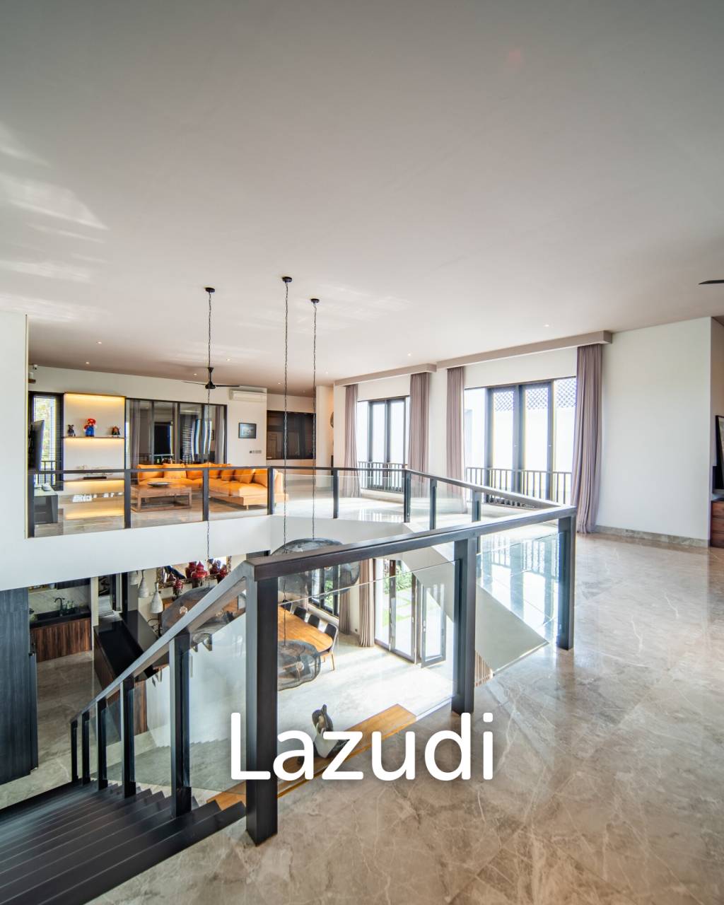 Luxurious 3-Bedroom Villa with Panoramic Mountain Views