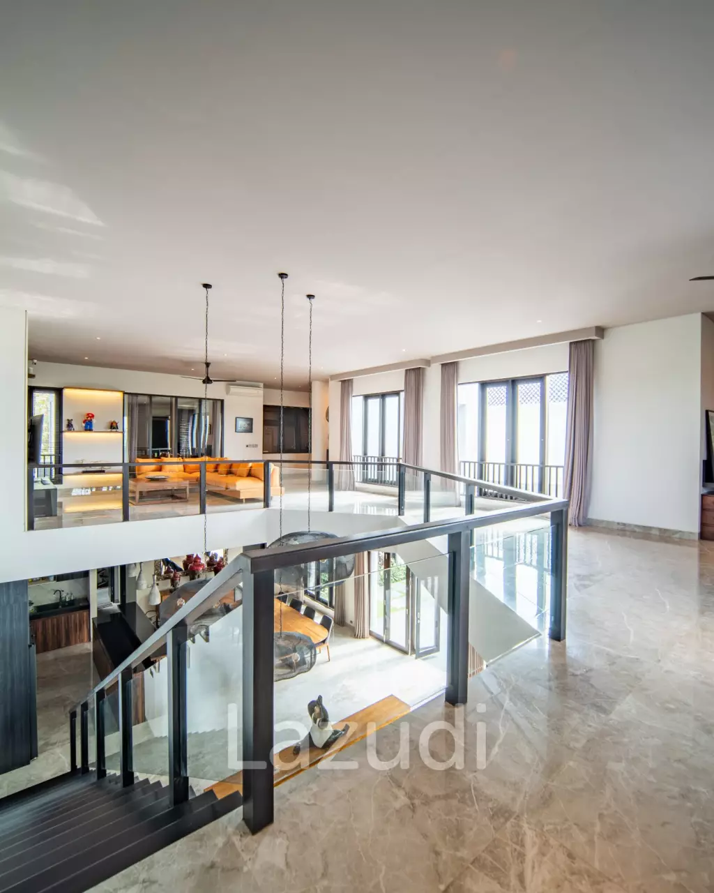 Luxurious 3-Bedroom Villa with Panoramic Mountain Views