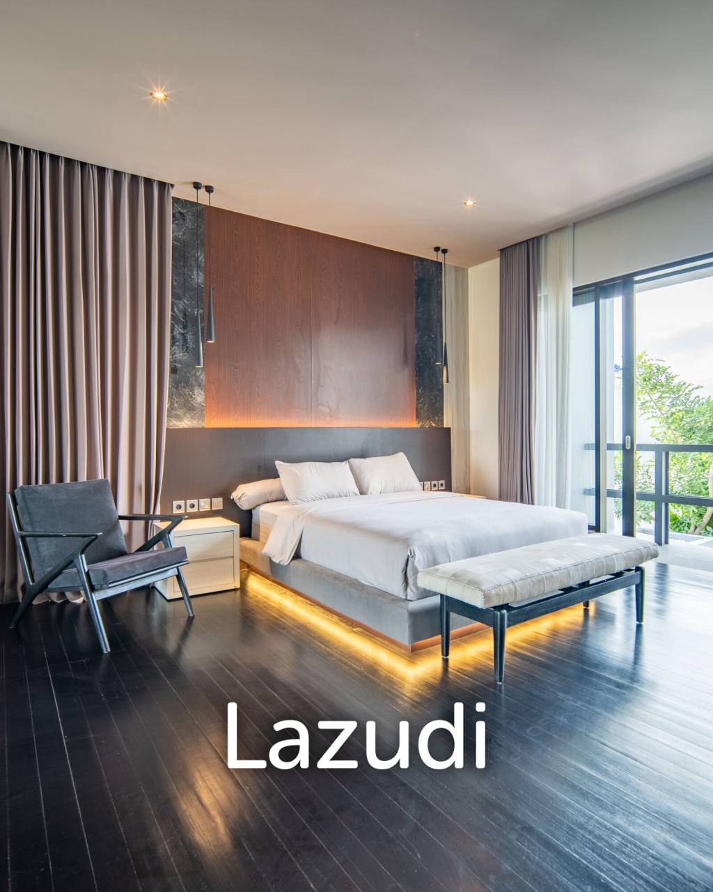 Luxurious 3-Bedroom Villa with Panoramic Mountain Views