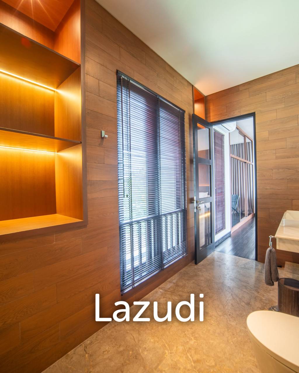 Luxurious 3-Bedroom Villa with Panoramic Mountain Views