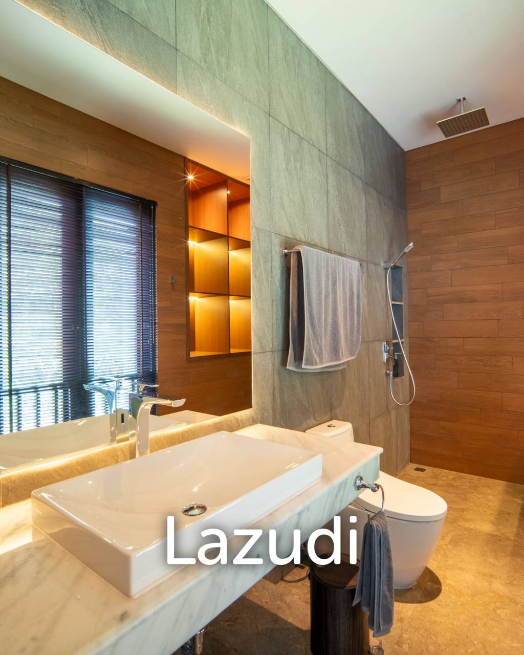 Luxurious 3-Bedroom Villa with Panoramic Mountain Views
