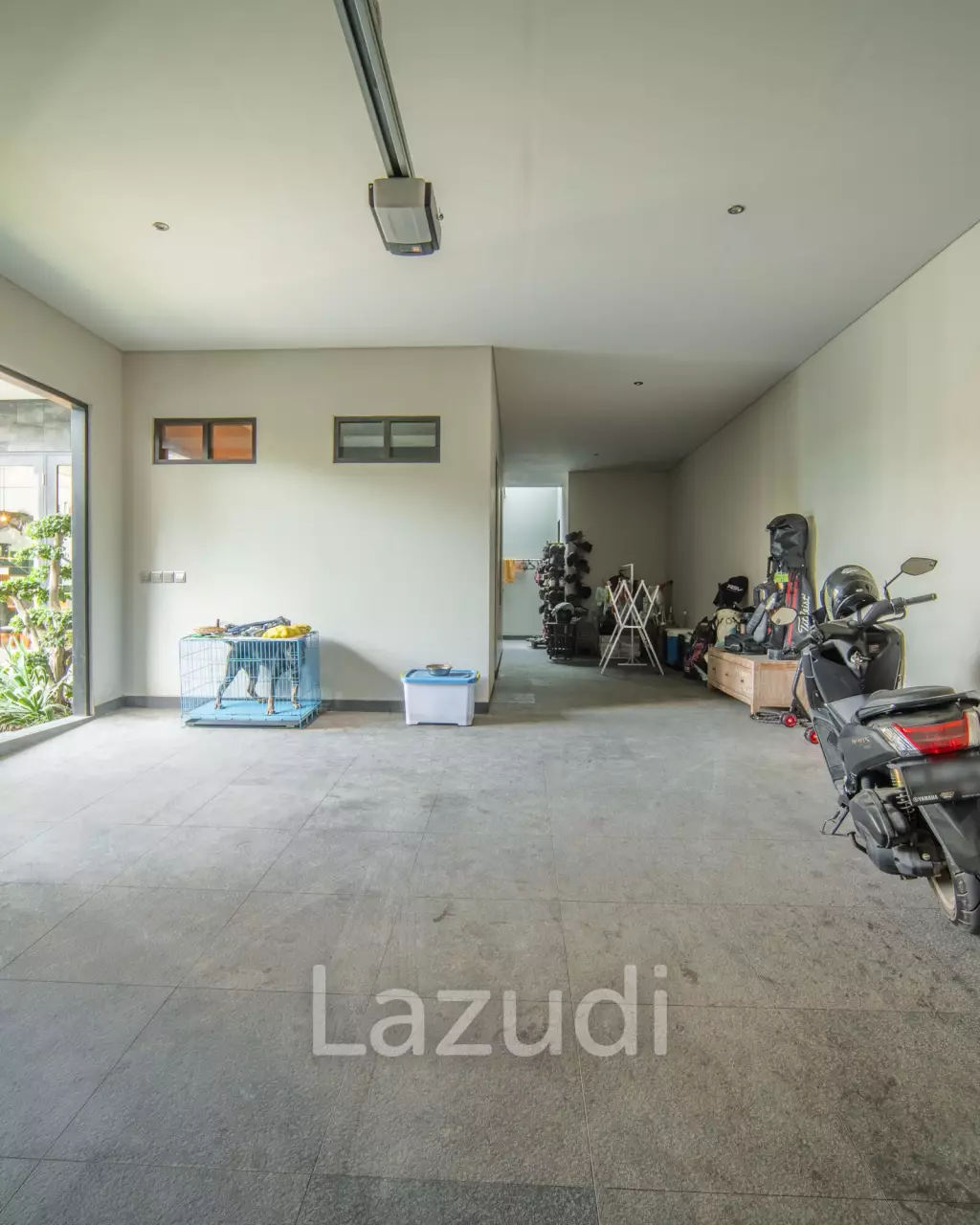 Luxurious 3-Bedroom Villa with Panoramic Mountain Views