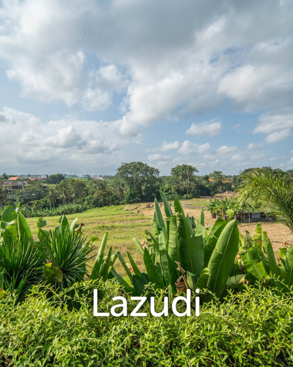 Luxurious 3-Bedroom Villa with Panoramic Mountain Views