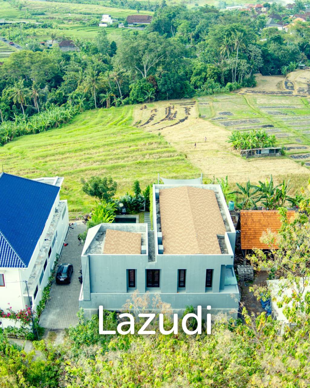 Luxurious 3-Bedroom Villa with Panoramic Mountain Views