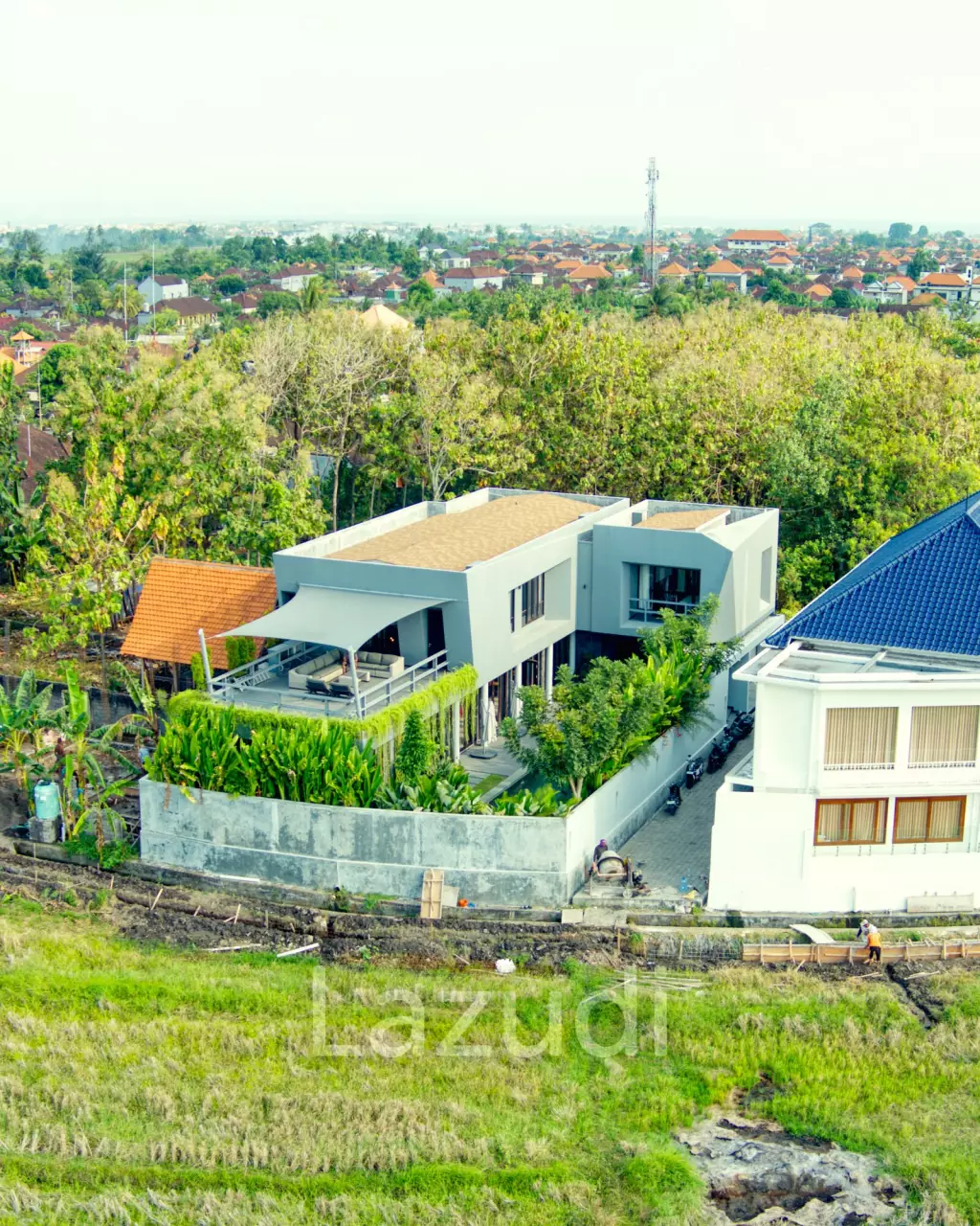 Luxurious 3-Bedroom Villa with Panoramic Mountain Views