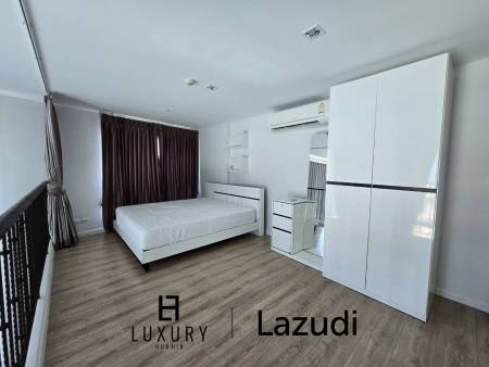 Duplex 2 Bedroom 2 Bathroom Condo On the Highest Floor