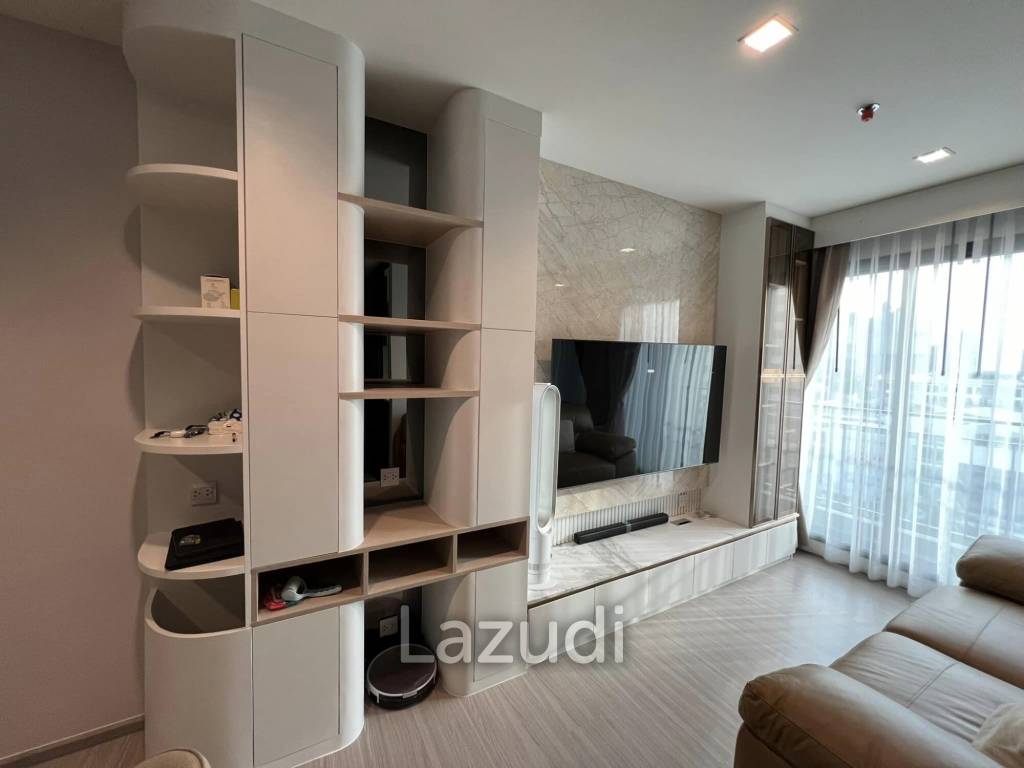 2 Bed 2 Bath 58 SQ.M Life Sathorn Sierra