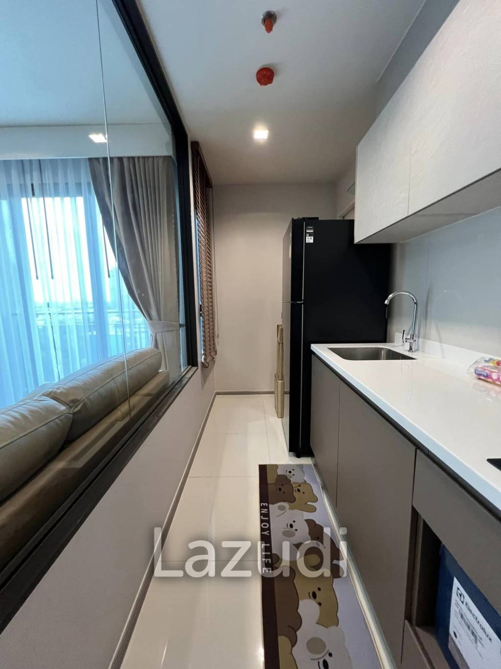 2 Bed 2 Bath 58 SQ.M Life Sathorn Sierra