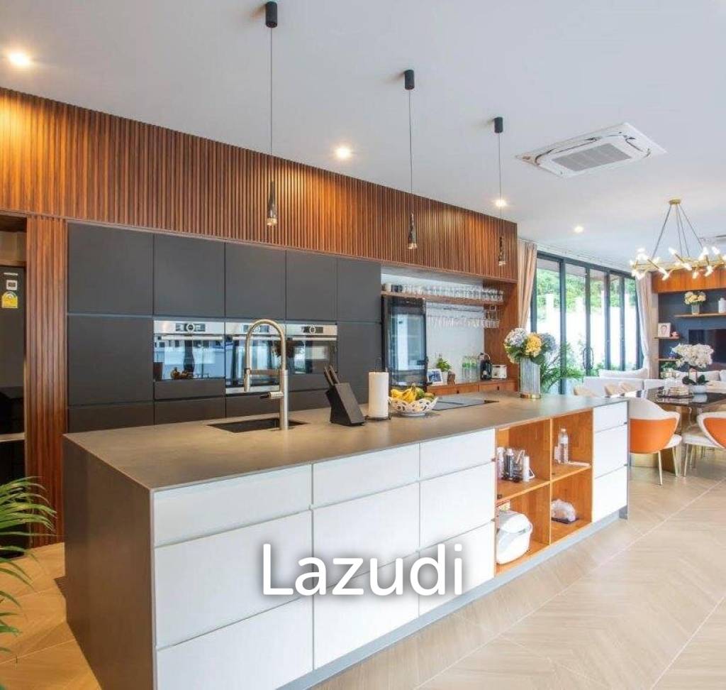 900 Sqm 5 Bed 6 Bath Villa For Sale