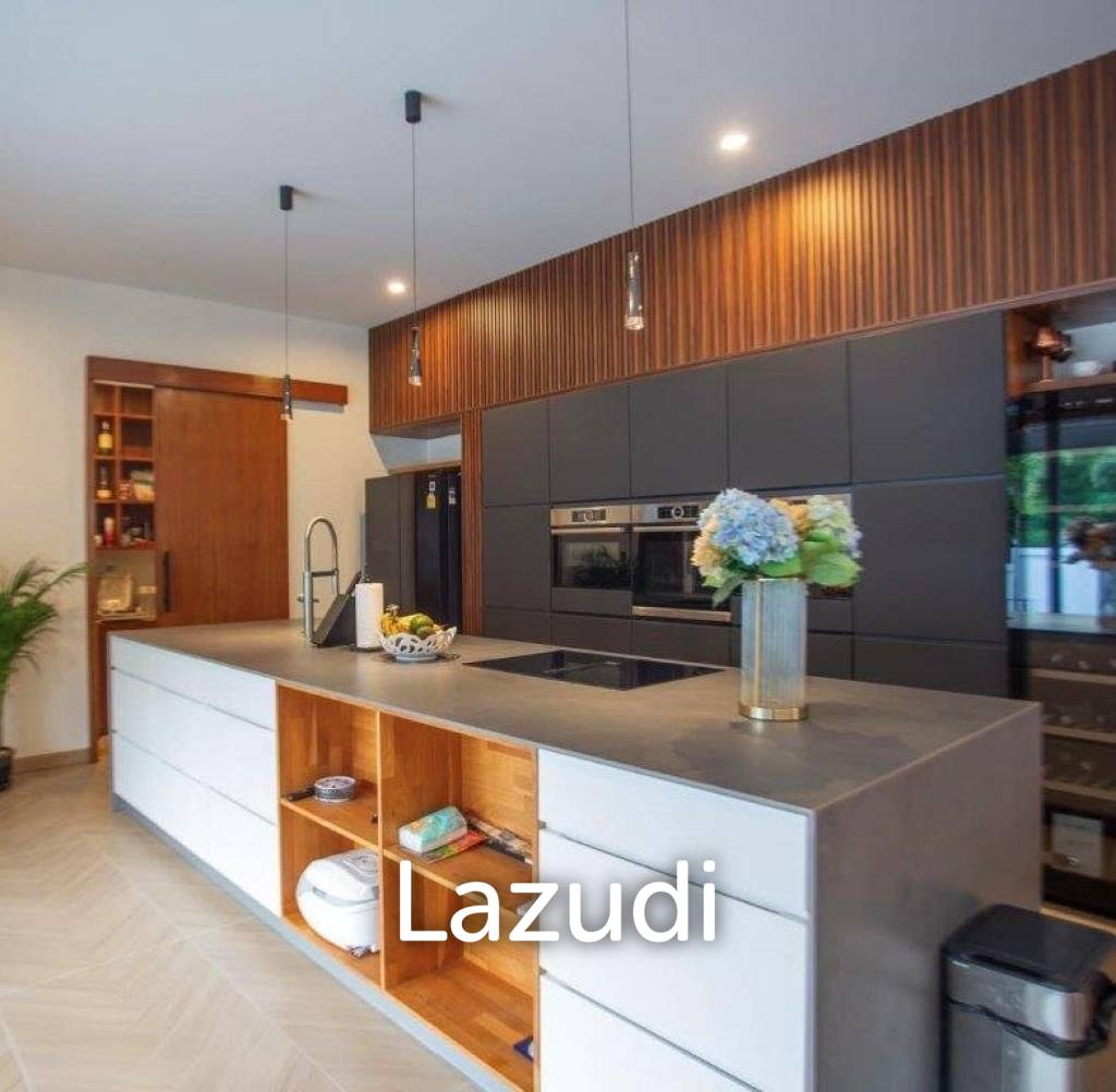 900 Sqm 5 Bed 6 Bath Villa For Sale