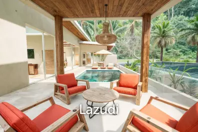 Modern 2-Bedroom Villa with Pool in Mae Nam Ko Samui