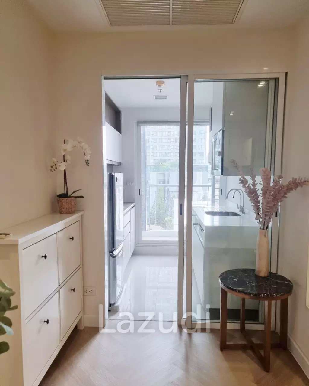 1 Bed 1 Bath 46 SQ.M The Room Sathorn-Taksin