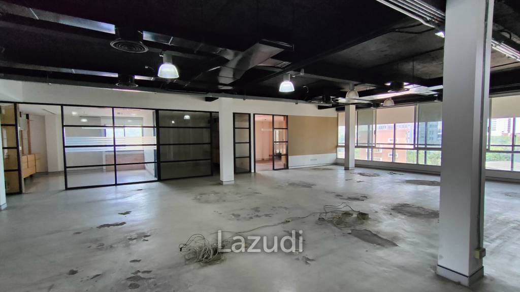 Office for Rent in Thung Maha Mek, Sathon