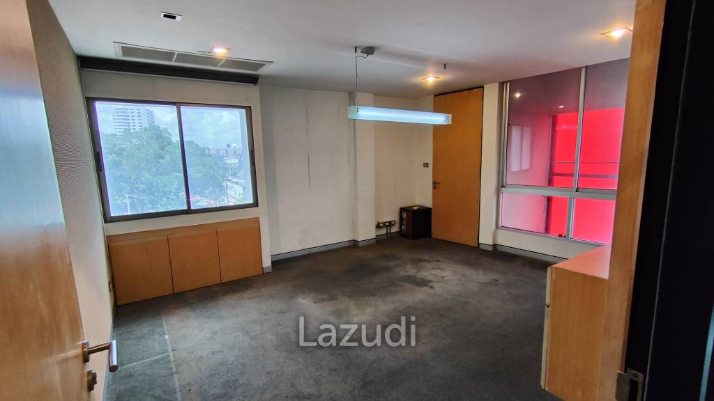 Office for Rent in Thung Maha Mek, Sathon