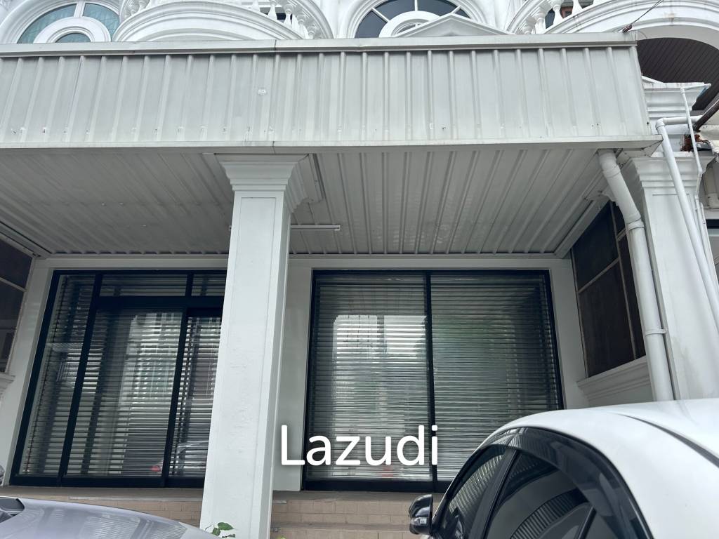 Luxury Home Office for rent in Sathorn - Yen Akart