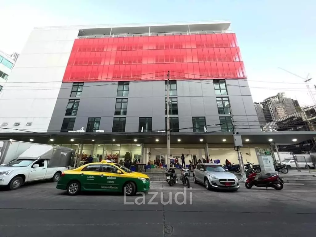 New Commercial Building for sale in Makkasan
