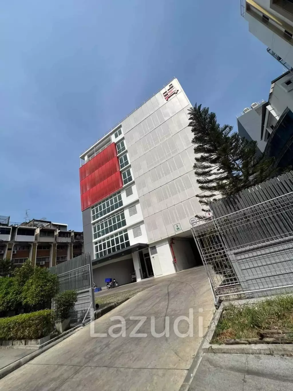 New Commercial Building for sale in Makkasan