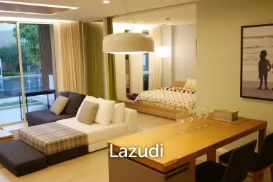 WAN VAYLA : Luxurious 2 Bed Condo with Pool Access