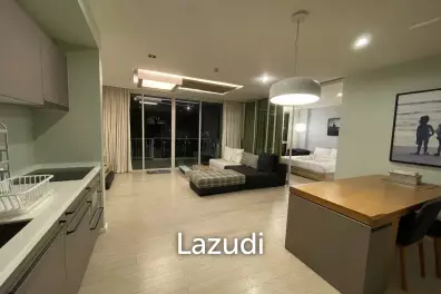 WAN VAYLA : Luxurious 2 Bed Condo with Pool Access