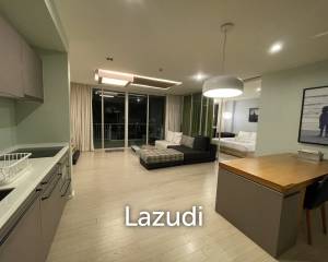 WAN VAYLA : Luxurious 2 Bed Condo with Pool Access