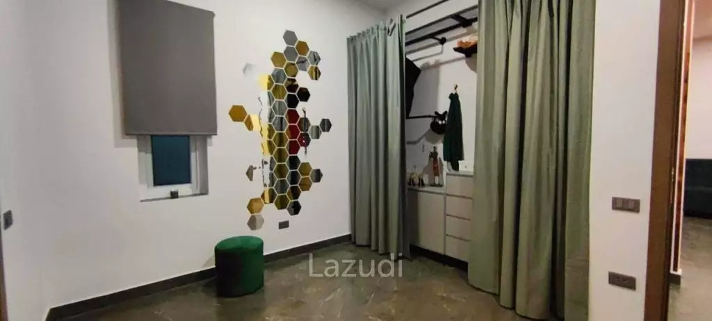 3 Beds 4 Baths 285 SQ.M. Private House in Huay Yai