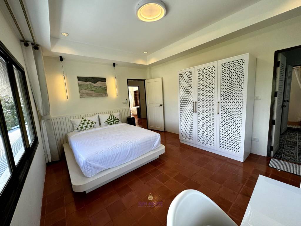 Peaceful 3-Bedroom Villa with Stunning Outdoor Space in Paklok