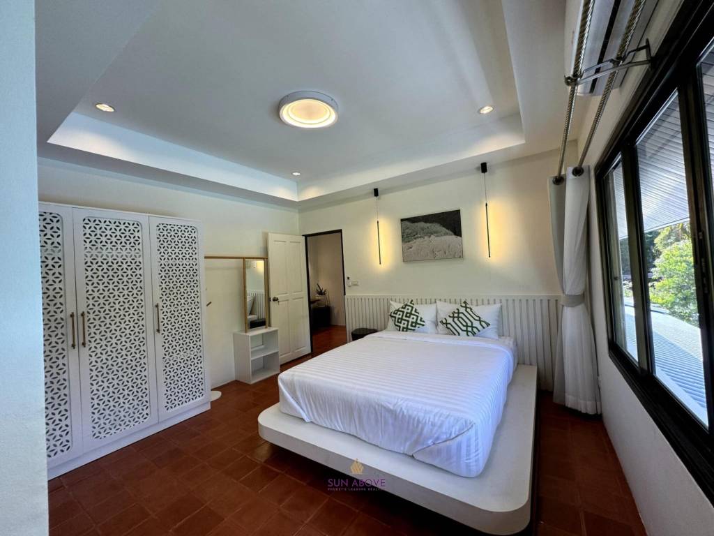 Peaceful 3-Bedroom Villa with Stunning Outdoor Space in Paklok