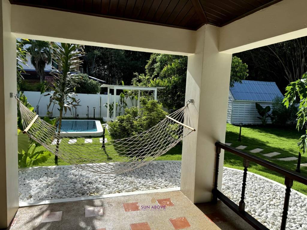 Peaceful 3-Bedroom Villa with Stunning Outdoor Space in Paklok