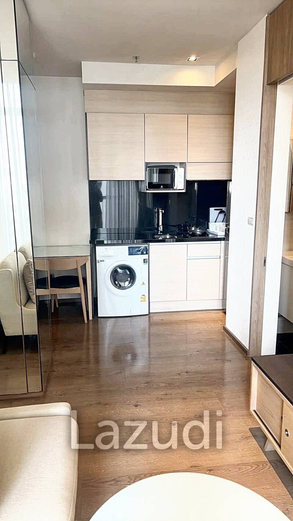 Studio 1 Bath 33 SQ.M Park Origin Phromphong