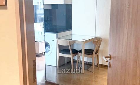 Studio 1 Bath 33 SQ.M Park Origin Phromphong