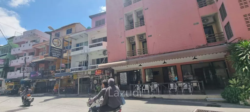 3 Beds 4 Baths 304 SQ.M.  Commercial Building in Buakhao