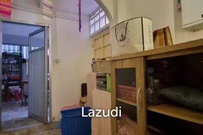 3 Beds 4 Baths 304 SQ.M.  Commercial Building in Buakhao
