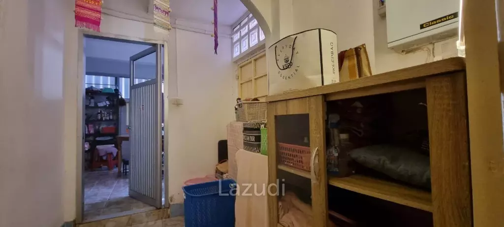 3 Beds 4 Baths 304 SQ.M.  Commercial Building in Buakhao