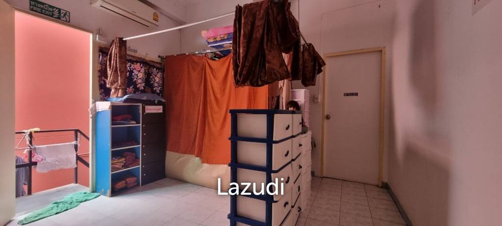 3 Beds 4 Baths 304 SQ.M.  Commercial Building in Buakhao