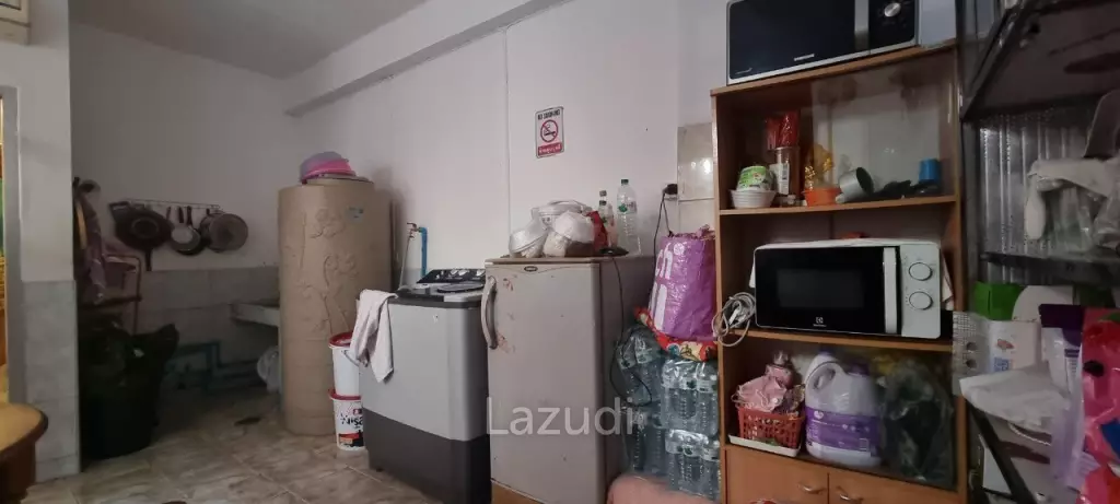 3 Beds 4 Baths 304 SQ.M.  Commercial Building in Buakhao