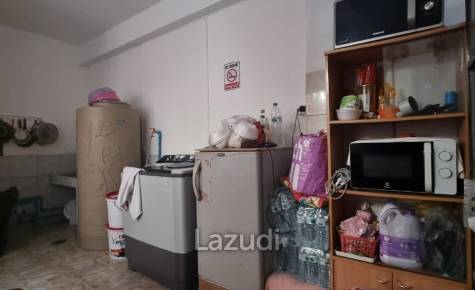 3 Beds 4 Baths 304 SQ.M.  Communal Building in Buakhao